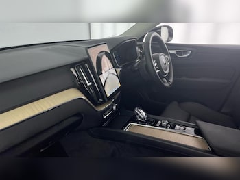 Used Volvo XC60 2025 for sale - 76508254: Photo