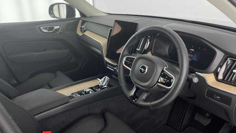 Used Volvo XC60 2025 for sale - 76508254: Photo 6