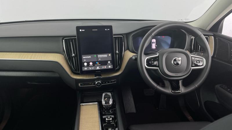 Used Volvo XC60 2025 for sale - 76508254: Photo 8