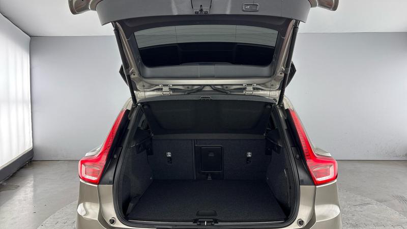 Used Volvo XC40 2021 for sale - 77462369: Photo 12