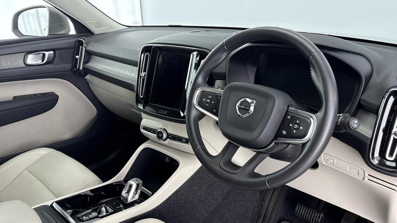 Used Volvo XC40 2021 for sale - 77462369: Photo 6
