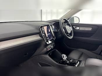 Used Volvo XC40 2025 for sale - 79815534: Photo