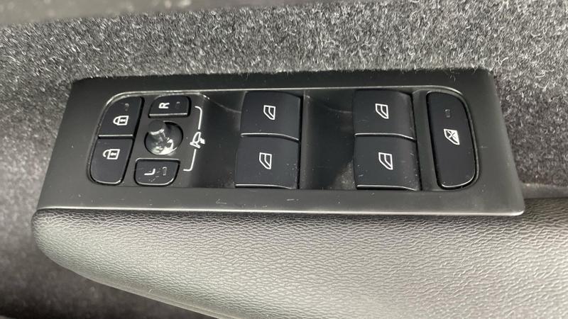 Used Volvo XC40 2020 for sale - 76684922: Photo 21