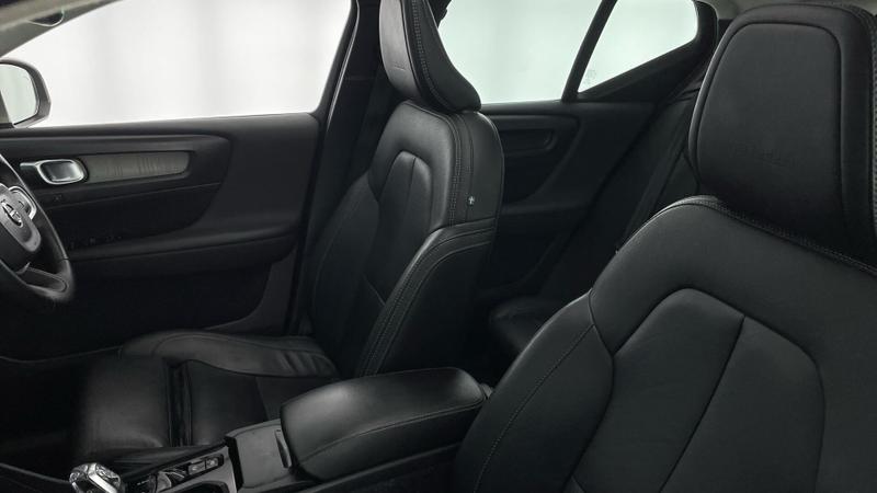 Used Volvo XC40 2020 for sale - 76684922: Photo 38