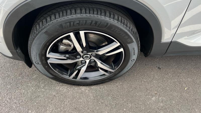 Used Volvo XC40 2023 for sale - 76117438: Photo 26