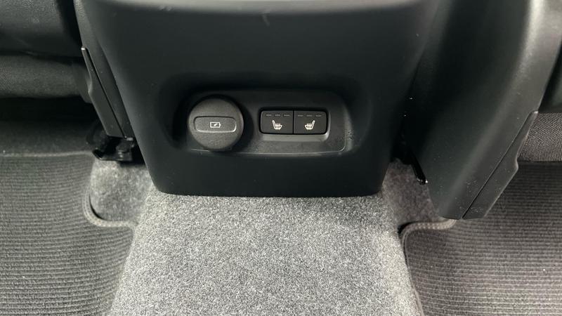 Used Volvo XC40 2023 for sale - 76117438: Photo 38