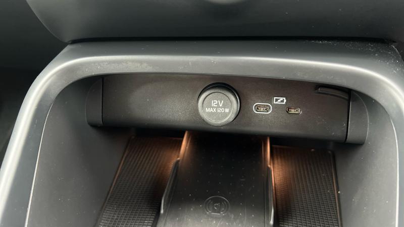 Used Volvo XC40 2023 for sale - 76117438: Photo 49