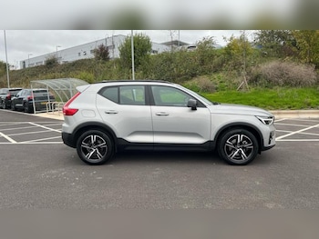Used Volvo XC40 2023 for sale - 76117438: Photo