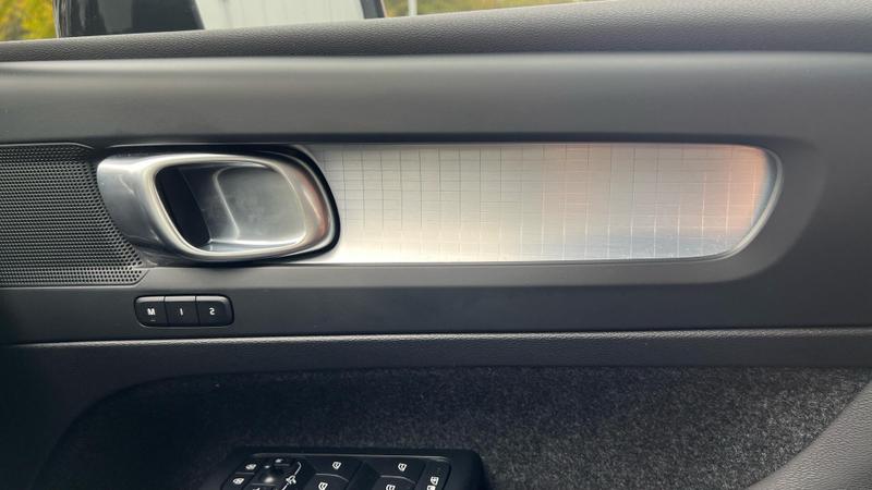 Used Volvo XC40 2023 for sale - 76117438: Photo 57