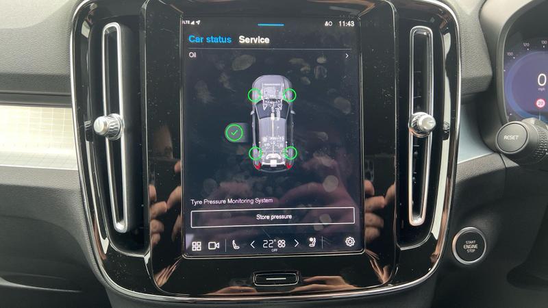 Used Volvo XC40 2023 for sale - 76117438: Photo 63