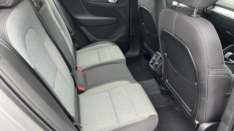 Used Volvo XC40 2023 for sale - 76117438: Photo 9