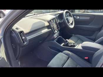 Used Volvo XC40 2025 for sale - 75038977: Photo