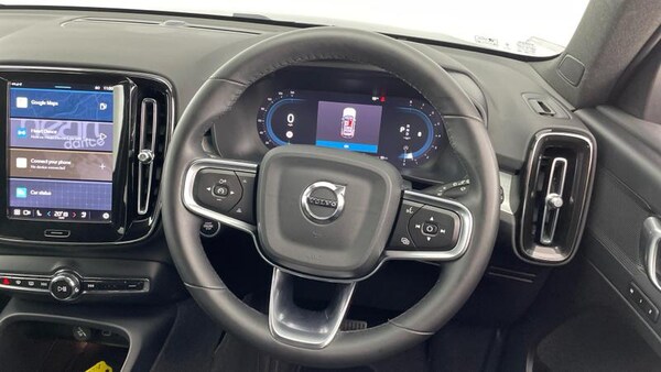 Used Volvo XC40 2023 for sale - 75446218: Photo 10