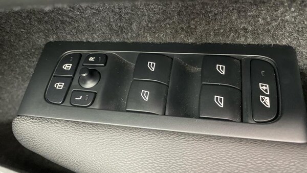 Used Volvo XC40 2023 for sale - 75446218: Photo 13