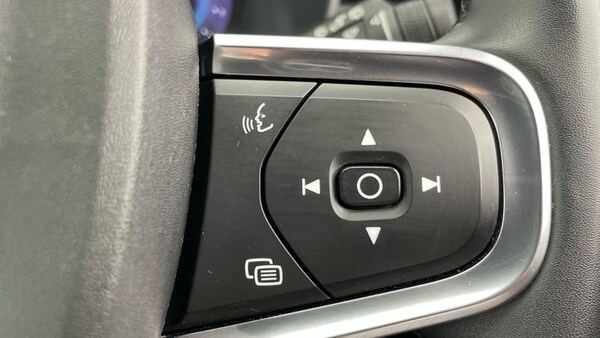 Used Volvo XC40 2023 for sale - 75446218: Photo 15