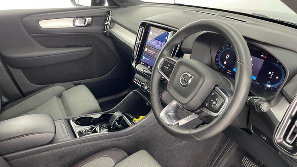 Used Volvo XC40 2023 for sale - 75446218: Photo 6