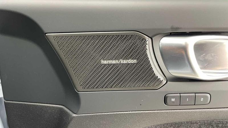 Used Volvo XC40 2024 for sale - 77248606: Photo 15