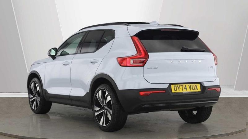 Used Volvo XC40 2024 for sale - 77248606: Photo 2
