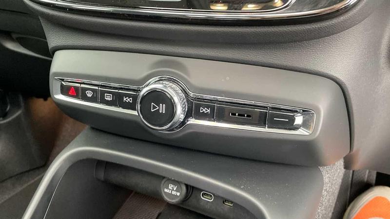 Used Volvo XC40 2024 for sale - 77248606: Photo 21