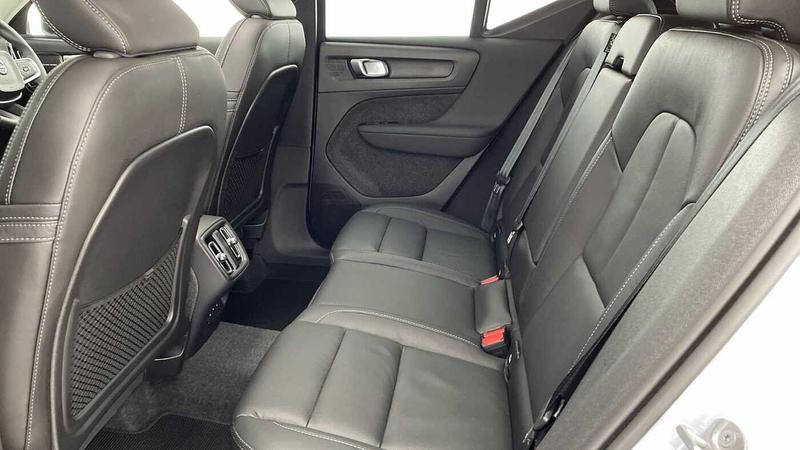 Used Volvo XC40 2024 for sale - 77248606: Photo 39