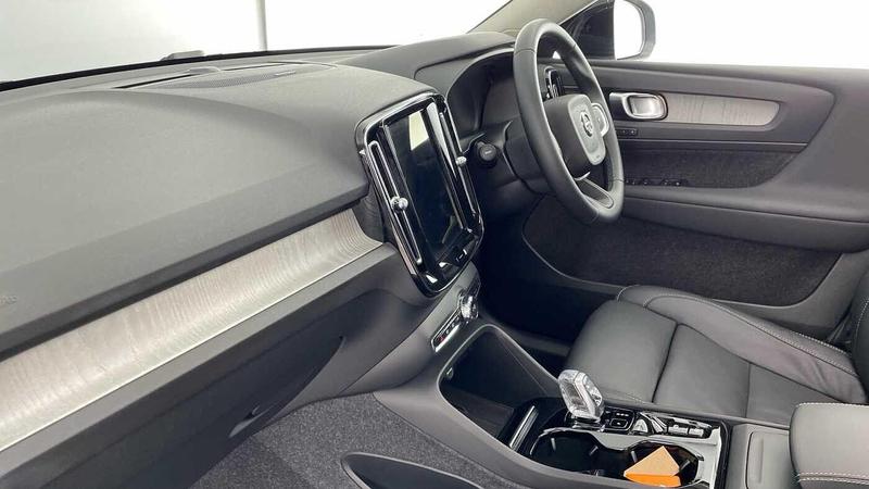 Used Volvo XC40 2024 for sale - 77248606: Photo 4