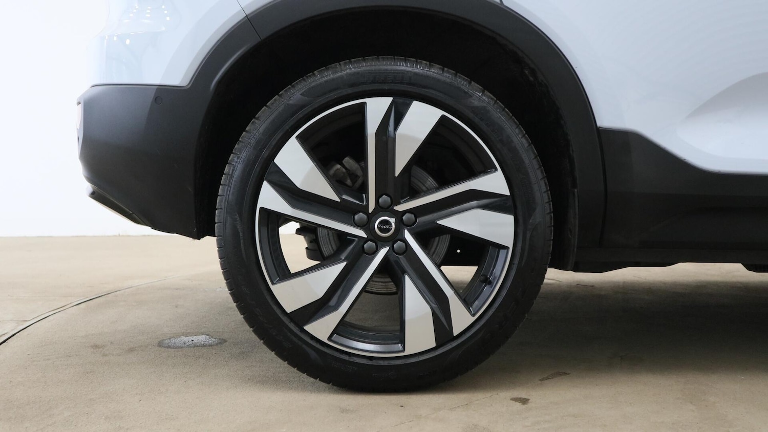 Used Volvo XC40 2024 for sale - 77803937: Photo 21