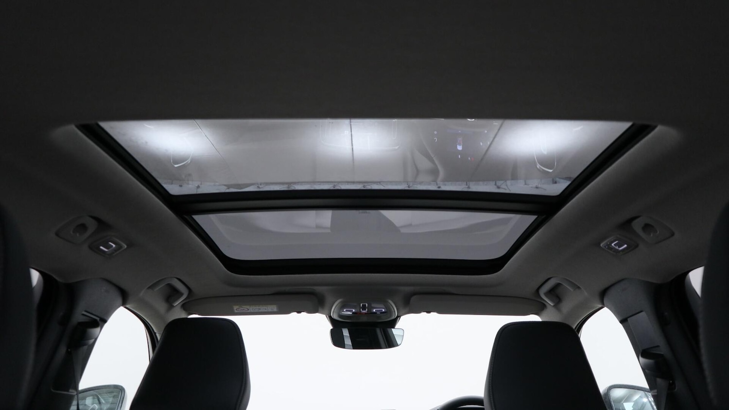 Used Volvo XC40 2024 for sale - 77803937: Photo 42