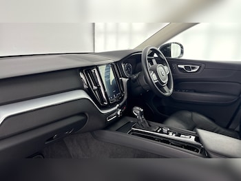 Used Volvo XC60 2019 for sale - 79322387: Photo