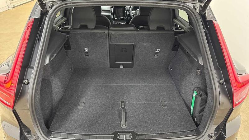 Used Volvo XC40 2025 for sale - 76748126: Photo 14