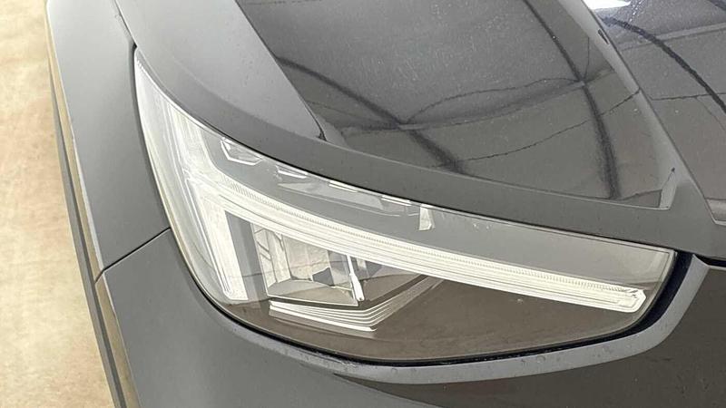 Used Volvo XC40 2025 for sale - 76748126: Photo 21