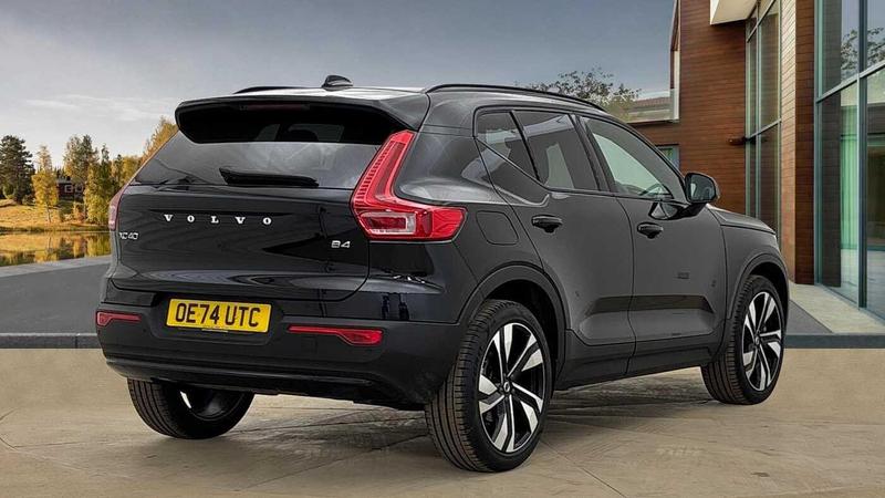 Used Volvo XC40 2025 for sale - 76748126: Photo 3