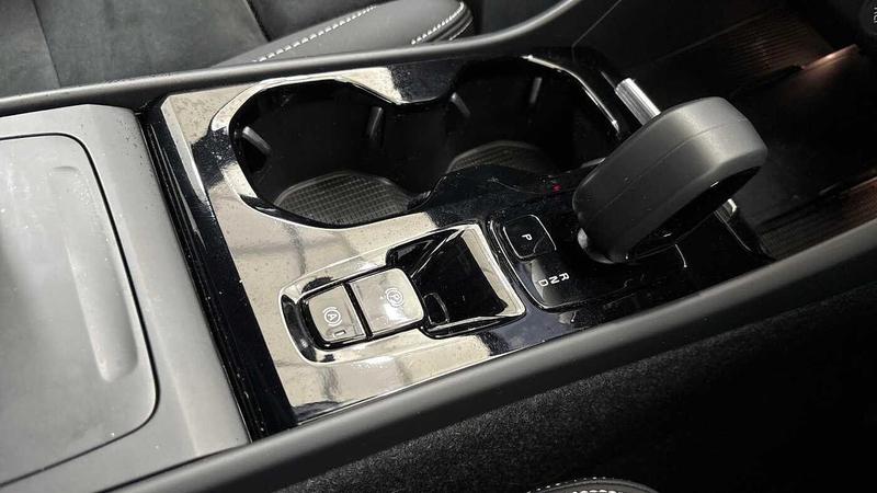 Used Volvo XC40 2025 for sale - 76748126: Photo 31