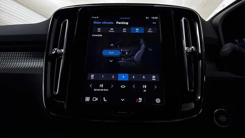 Used Volvo XC40 2025 for sale - 76748126: Photo 38