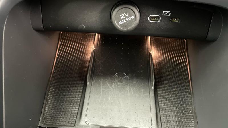 Used Volvo XC40 2023 for sale - 76117559: Photo 13