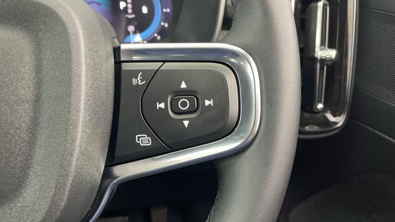 Used Volvo XC40 2023 for sale - 76117559: Photo 20