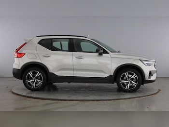 Used Volvo XC40 2023 for sale - 76117559: Photo