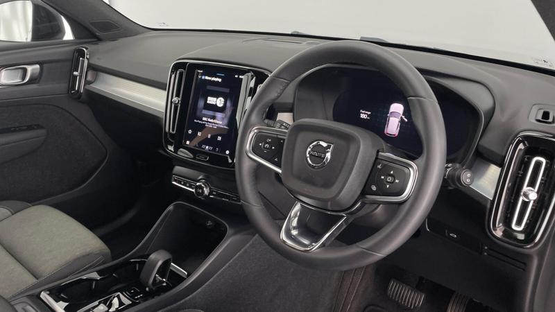 Used Volvo XC40 2023 for sale - 76117559: Photo 6