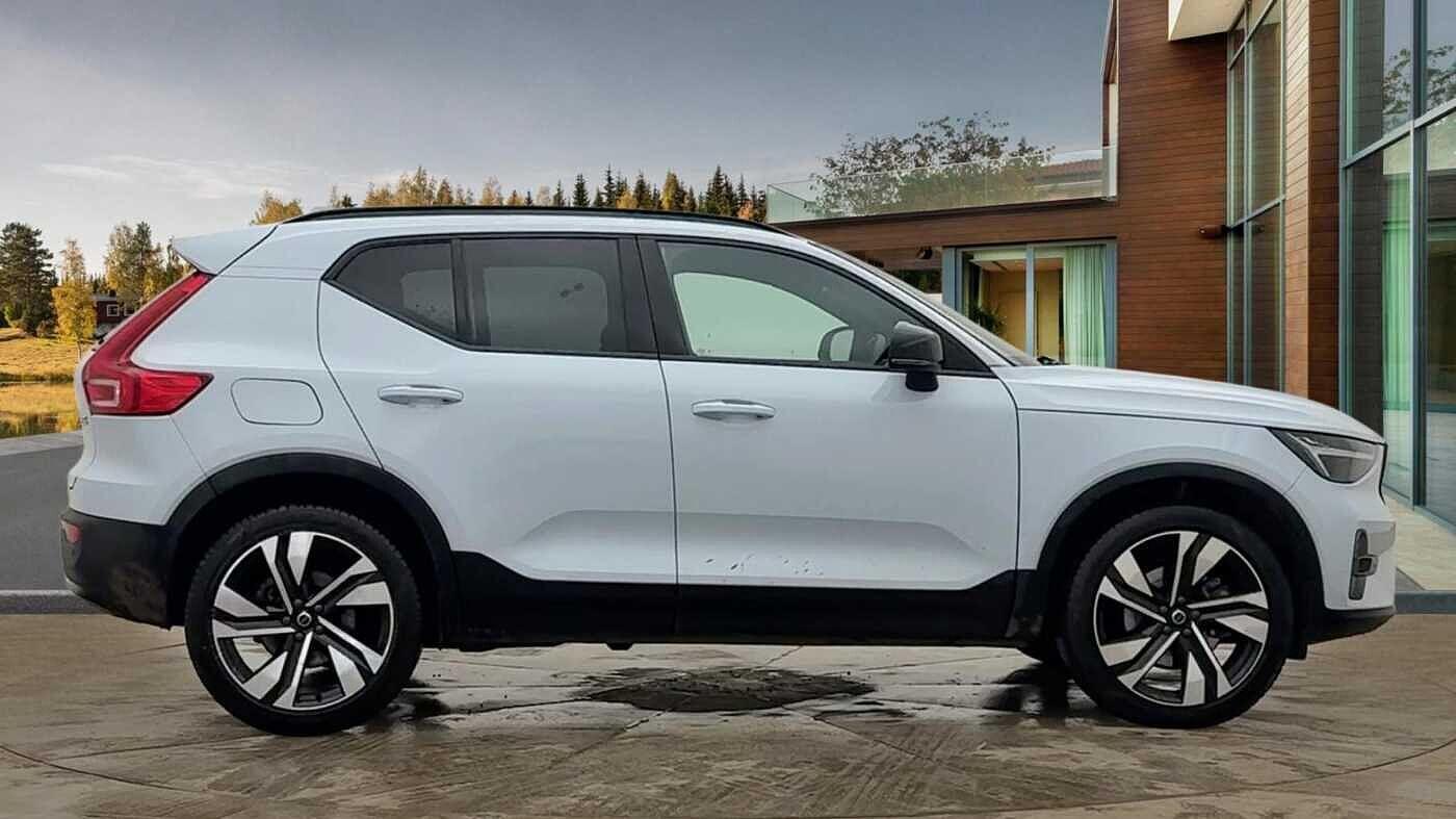 Used Volvo XC40 2024 for sale - 77506238: Photo 2