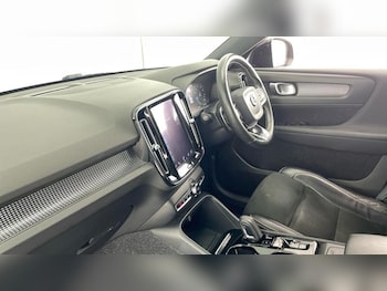 Used Volvo XC40 2020 for sale - 76539497: Photo