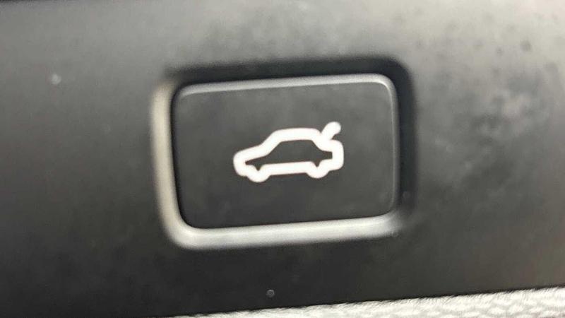 Used Volvo XC60 2025 for sale - 77152108: Photo 29