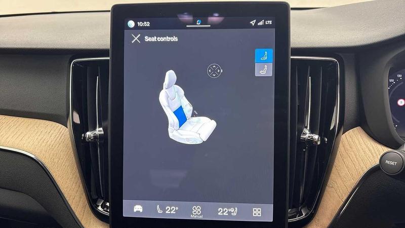 Used Volvo XC60 2025 for sale - 77152108: Photo 41