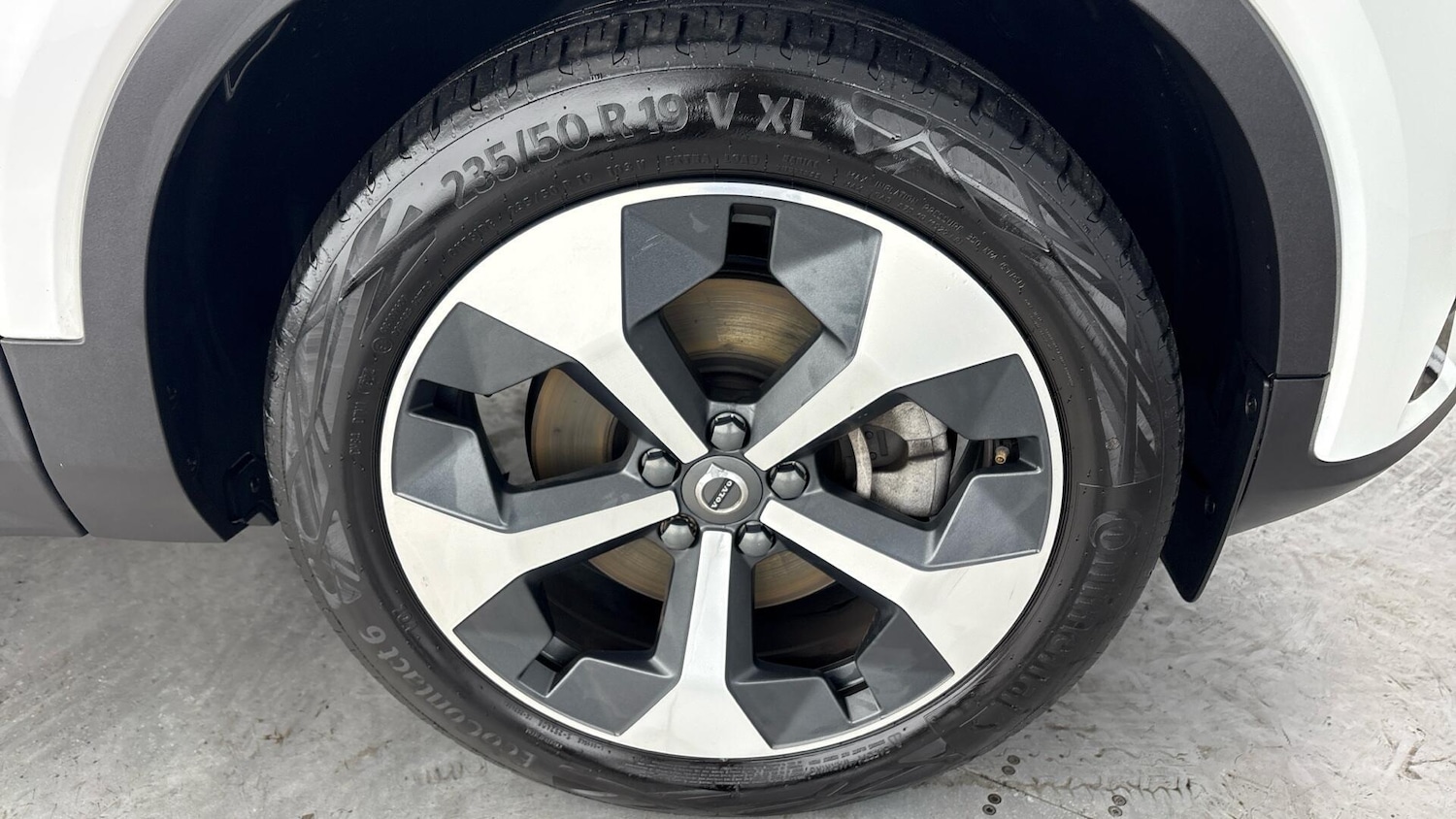 Used Volvo XC40 2024 for sale - 77506294: Photo 5