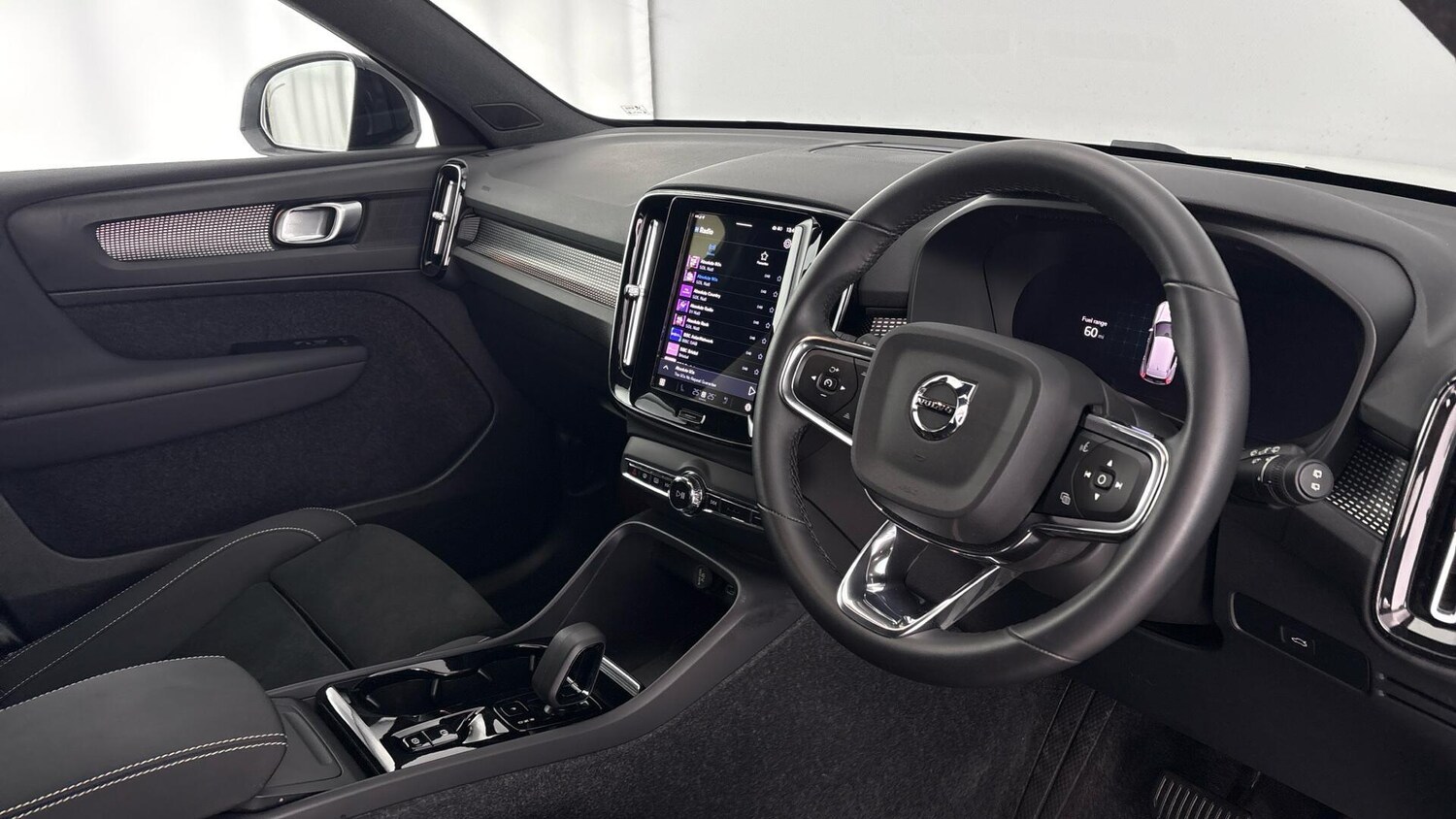 Used Volvo XC40 2024 for sale - 77506294: Photo 6