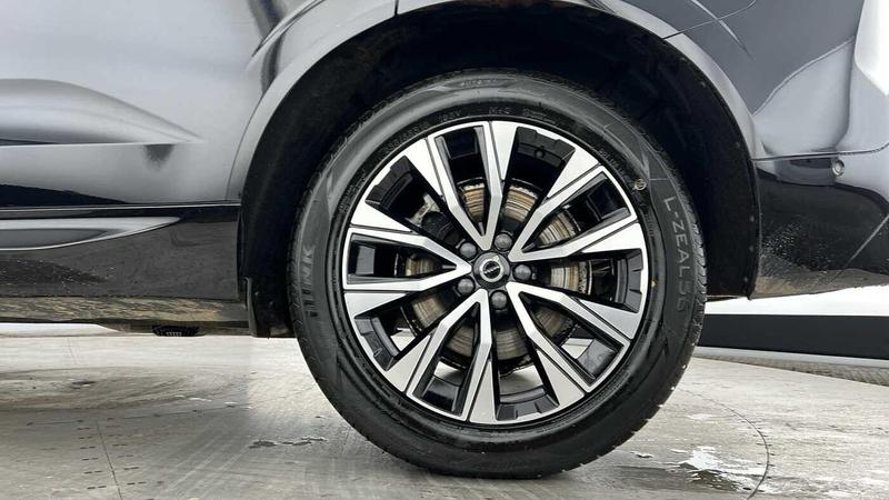 Used Volvo XC60 2022 for sale - 76631243: Photo 4
