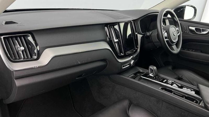 Used Volvo XC60 2022 for sale - 76631243: Photo 6