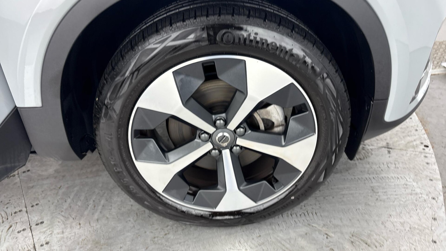 Used Volvo XC40 2024 for sale - 77515900: Photo 5