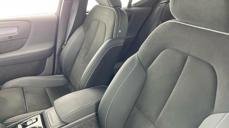 Used Volvo XC40 2025 for sale - 76508253: Photo 36