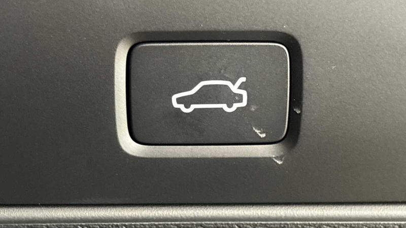 Used Volvo XC40 2025 for sale - 76452814: Photo 30