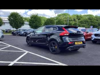 Used Volvo V40 2018 for sale - 74608235: Photo