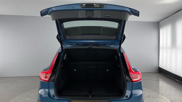 Used Volvo XC40 2024 for sale - 75543429: Photo 12